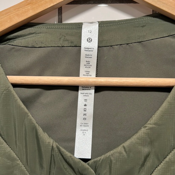 Lululemon quilted light insulation vest - Picture 2 of 8